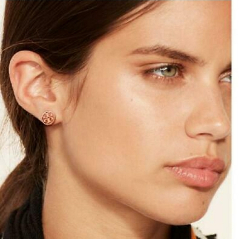 Tory Burch Earrings Circle T logo - Picture 9 of 12